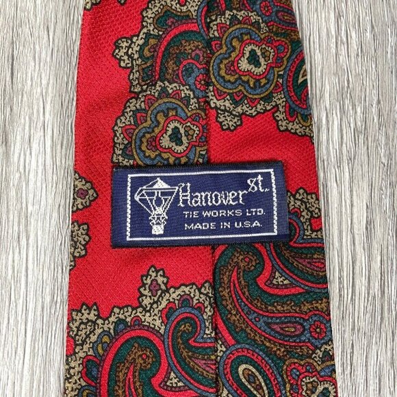 Hanover St. Tie Works Neck Tie Mens 3.5" x 58.5" Red 100% Silk Paisley Design - Picture 2 of 5